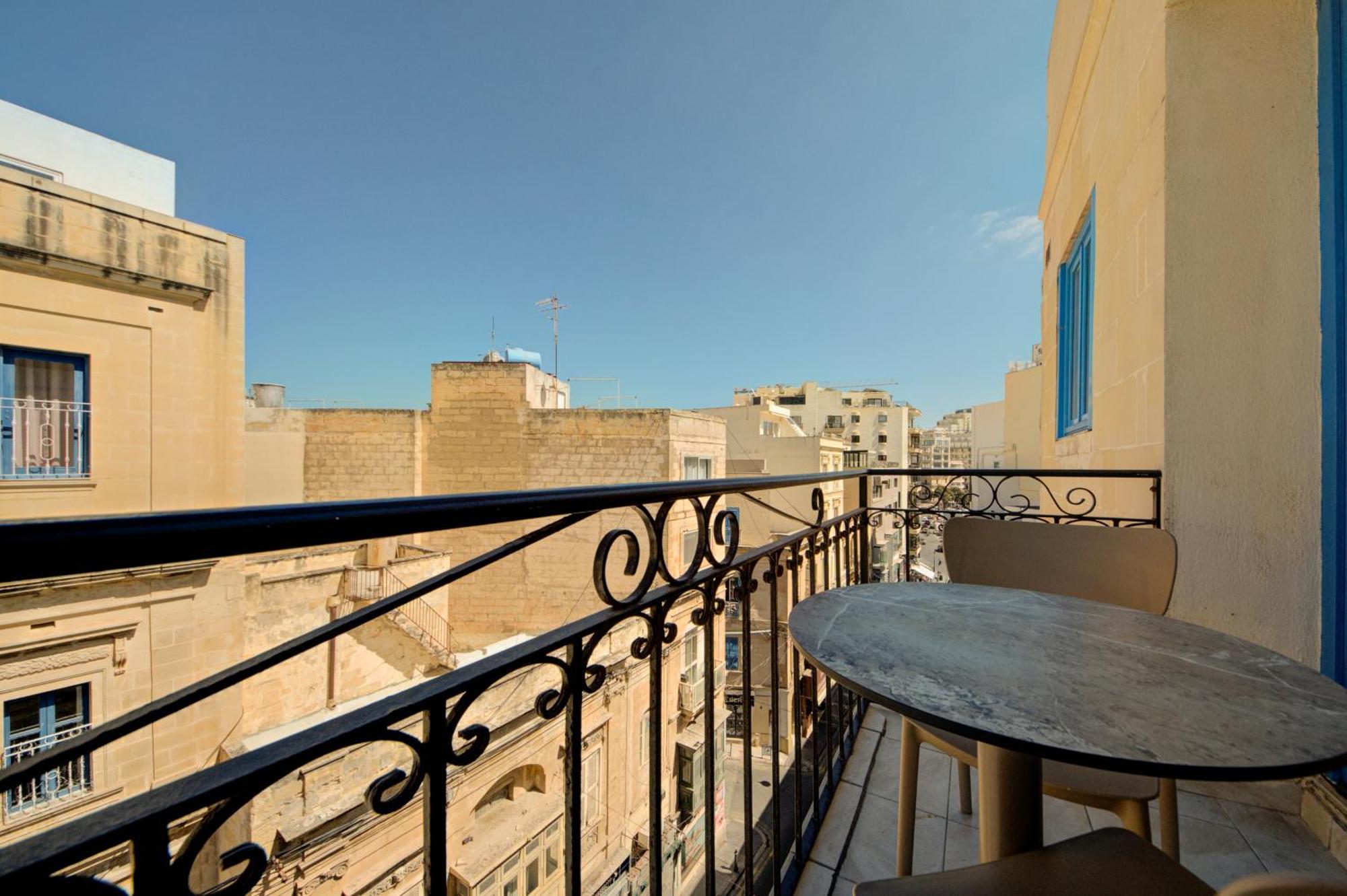 Sapphire Residences - Apartments & Penthouse In Central Sliema By Shortletsmalta Exterior photo